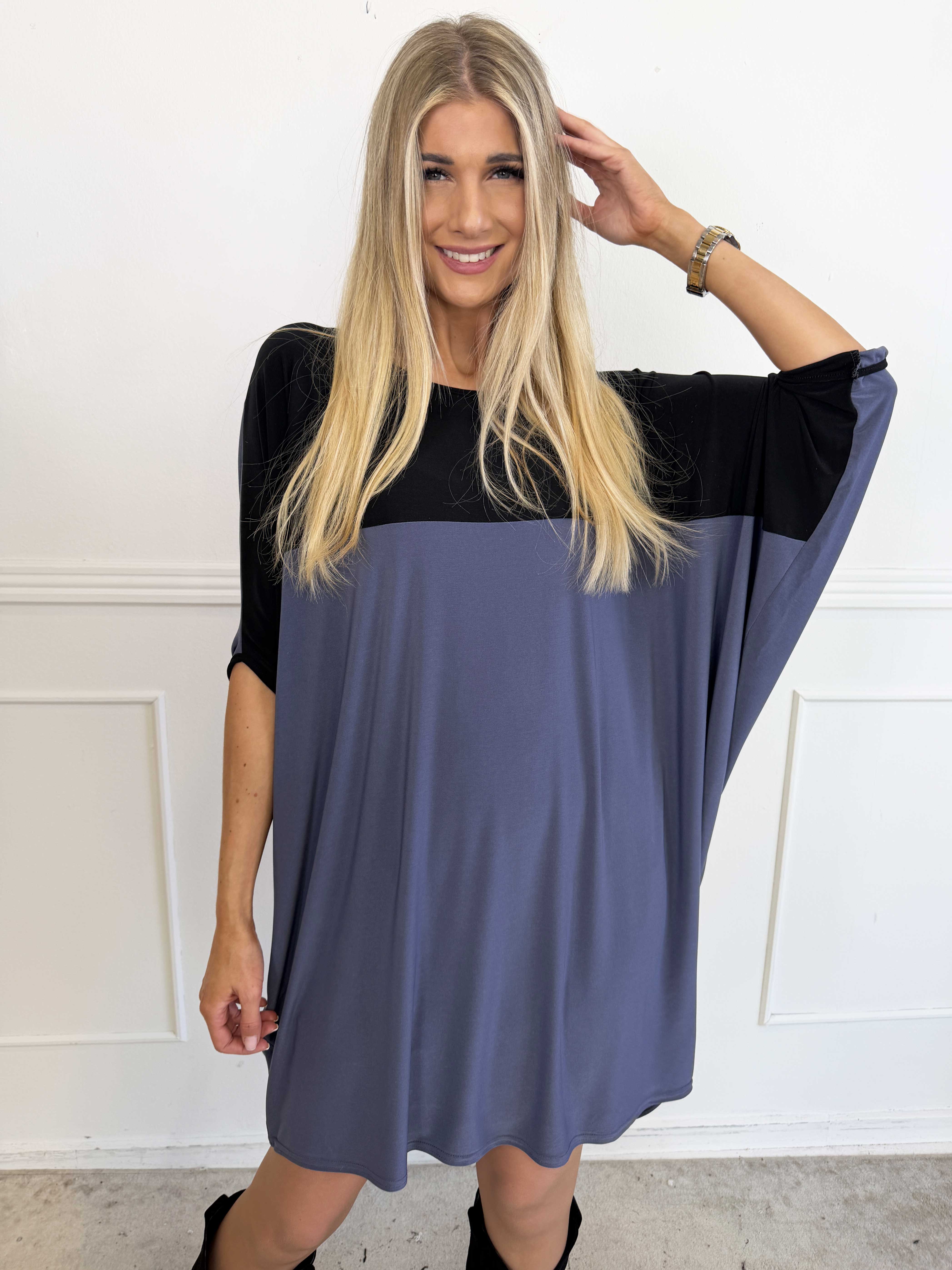 Spencer - Tvåfärgad stretchig tunikaklänning med fladdermusärmar